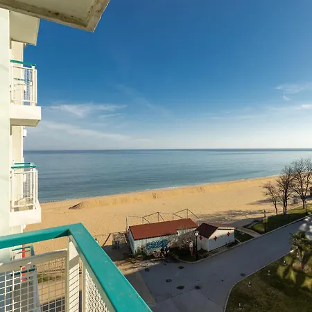 Beachfront Pool & Sea View Stduio In Berlin * 瓦爾納