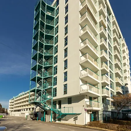 Beachfront Pool & Sea View Stduio In Berlin 公寓 *